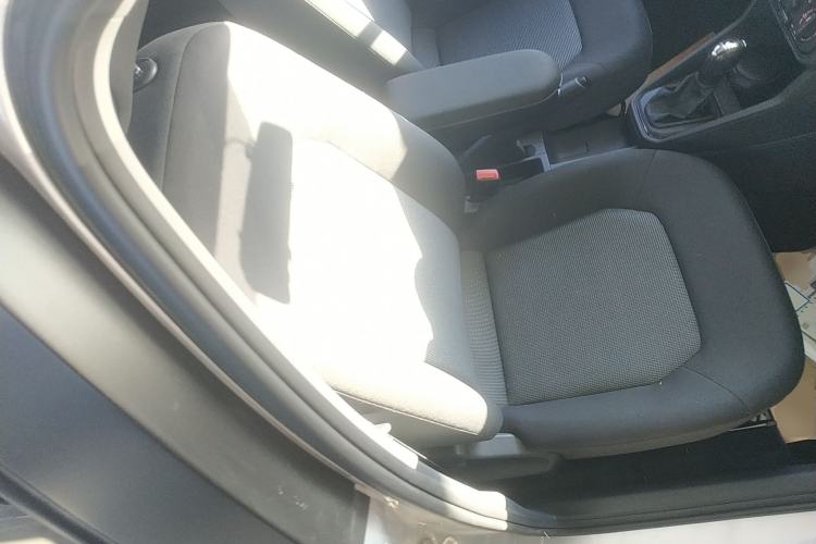 Used Volkswagen Jetta 2019 Dream Edition 1.5L Automatic Fashionable Version Right Front Seat