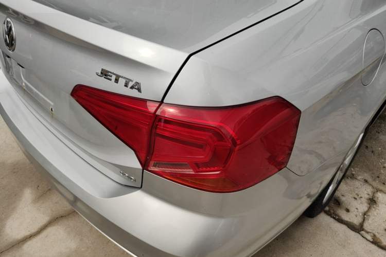 Used Volkswagen Jetta 2019 Dream Edition 1.5L Automatic Fashionable Version Right Rear Taillight