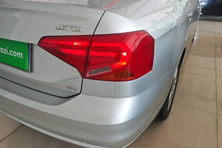 Used Volkswagen Jetta 2019 Dream Edition 1.5L Manual Fashion Version Right Rear Taillight