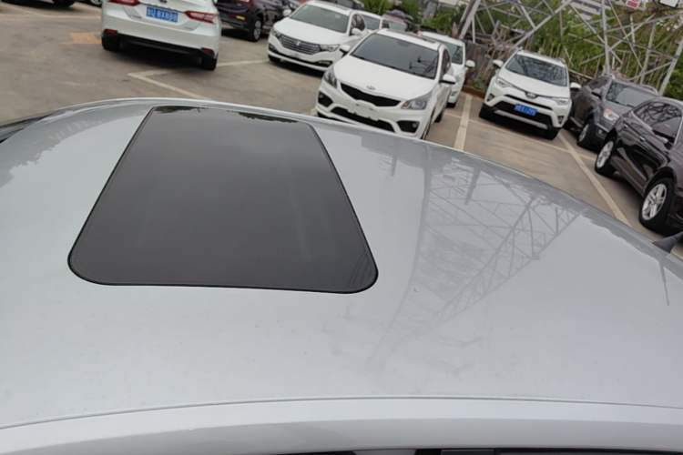 Used Volkswagen Jetta 2019 Dream Edition 1.5L Automatic Comfort Version Roof