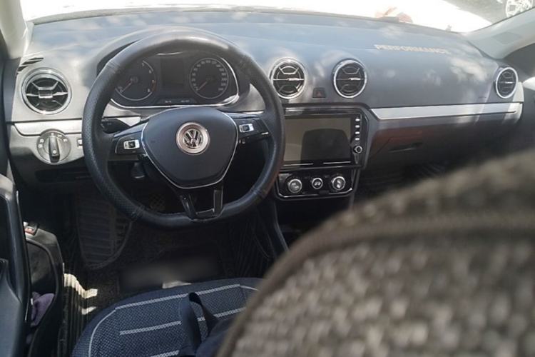Used Volkswagen Jetta 2019 Dream Edition 1.4L Manual Comfort Version Steering Wheel