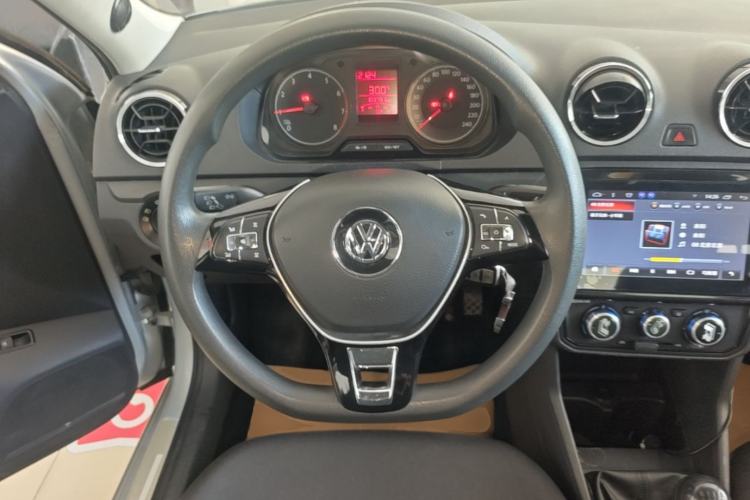 Used Volkswagen Jetta 2019 Dream Edition 1.5L Manual Fashion Version Steering Wheel