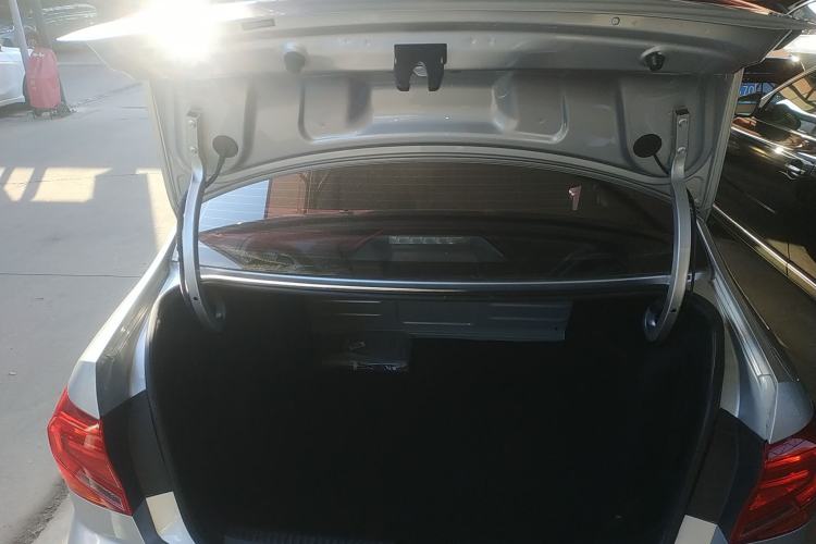 Used Volkswagen Jetta 2019 Dream Edition 1.5L Automatic Fashionable Version Trunk