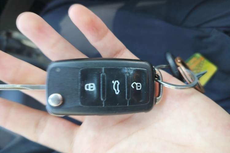 Used Volkswagen Jetta 2019 Dream Edition 1.4L Manual Fashion Version Vehicle Key