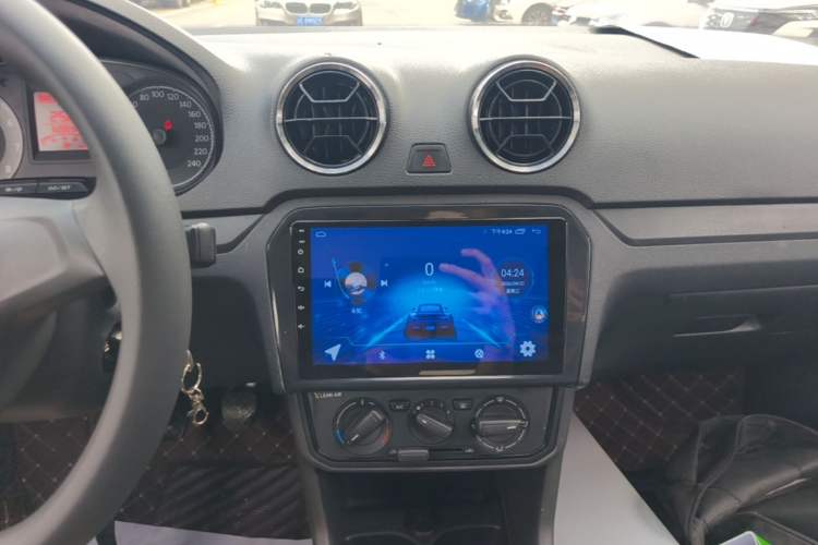 Used Volkswagen Jetta 2019 Dream Edition 1.5L Manual Fashion Version Audio And AC Panel