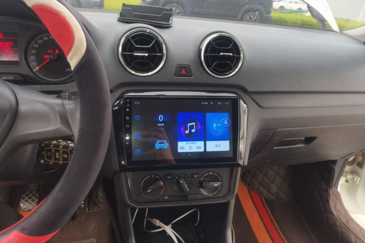 Used Volkswagen Jetta 2019 Dream Edition 1.4L Manual Fashion Version Audio And AC Panel