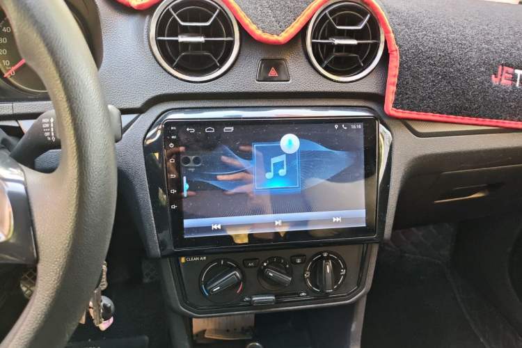 Used Volkswagen Jetta 2019 Dream Edition 1.5L Manual Fashion Version Audio And AC Panel