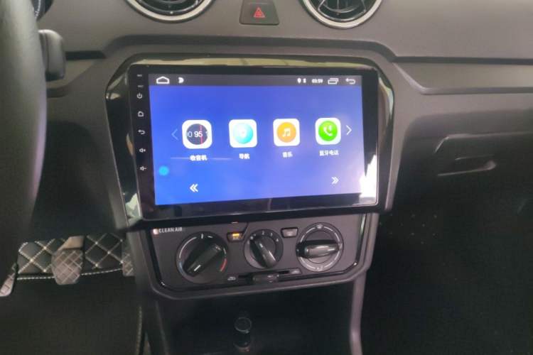 Used Volkswagen Jetta 2019 Dream Edition 1.5L Manual Fashion Version Audio And AC Panel
