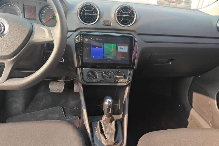 Used Volkswagen Jetta 2019 Dream Edition 1.5L Automatic Fashionable Version Audio And AC Panel