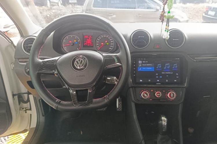 Used Volkswagen Jetta 2019 Dream Edition 1.5L Automatic Fashionable Version Center Console