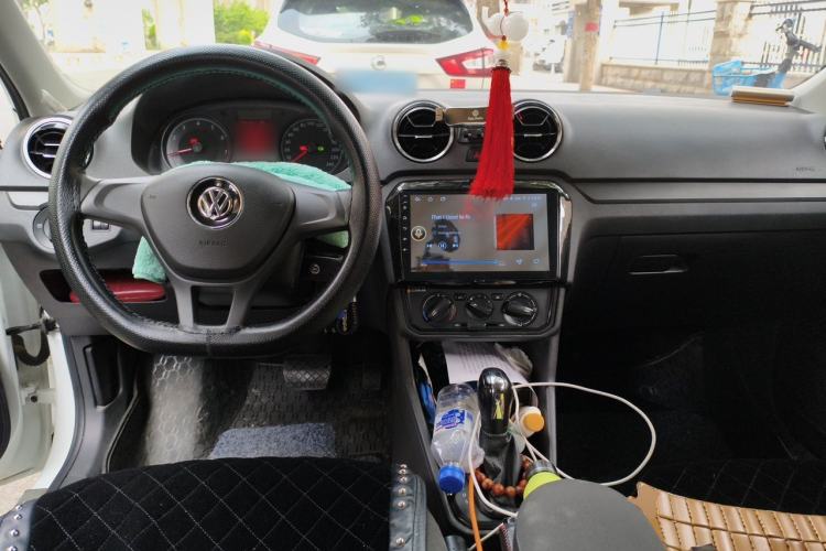 Used Volkswagen Jetta 2019 Dream Edition 1.5L Automatic Fashionable Version Center Console