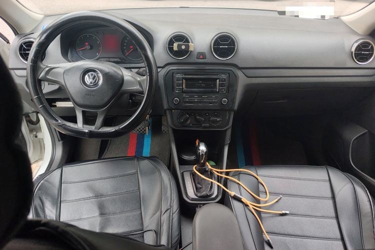 Used Volkswagen Jetta 2019 Dream Edition 1.5L Automatic Fashionable Version Center Console