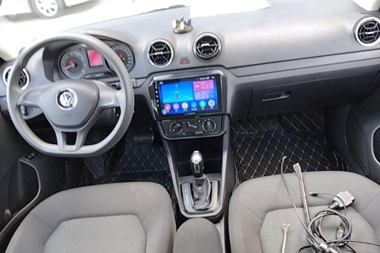 Used Volkswagen Jetta 2019 Dream Edition 1.5L Automatic Fashionable Version Center Console