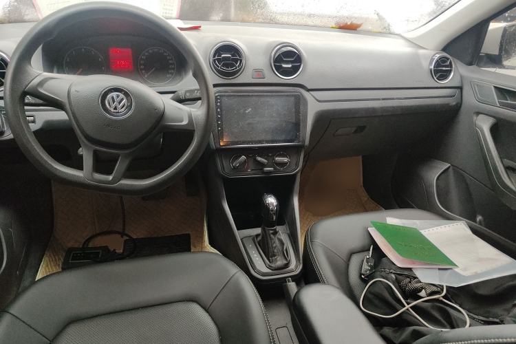Used Volkswagen Jetta 2019 Dream Edition 1.5L Automatic Fashionable Version Center Console