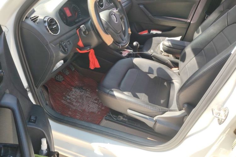 Used Volkswagen Jetta 2019 Dream Edition 1.4L Manual Fashion Version Driver Seat