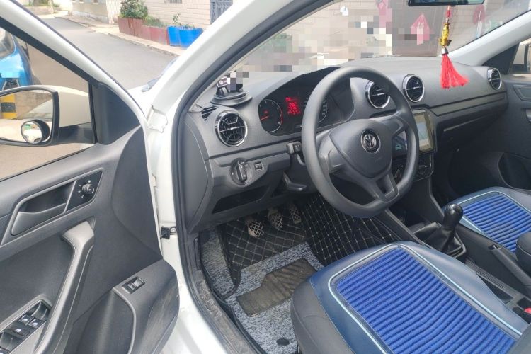 Used Volkswagen Jetta 2019 Dream Edition 1.4L Manual Fashion Version Driver Seat