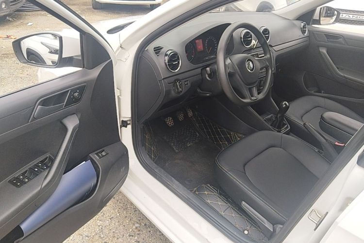 Used Volkswagen Jetta 2019 Dream Edition 1.5L Manual Fashion Version Driver Seat