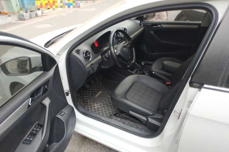 Used Volkswagen Jetta 2019 Dream Edition 1.4L Manual Comfort Version Driver Seat
