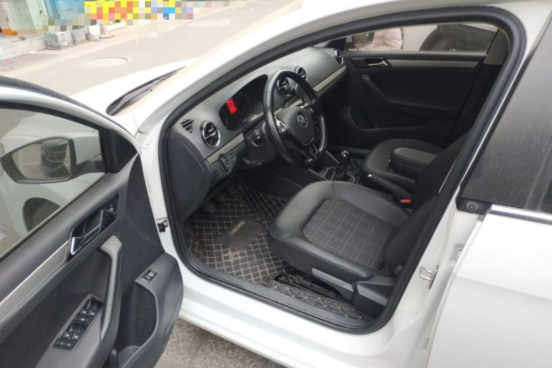Used Volkswagen Jetta 2019 Dream Edition 1.4L Manual Comfort Version Driver Seat