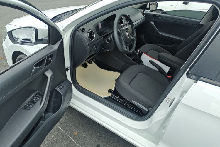 Used Volkswagen Jetta 2019 Dream Edition 1.4L Manual Fashion Version Driver Seat