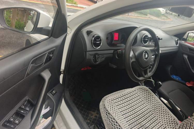 Used Volkswagen Jetta 2019 Dream Edition 1.5L Manual Fashion Version Driver Seat