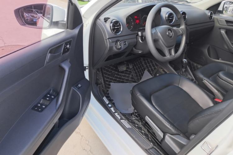 Used Volkswagen Jetta 2019 Dream Edition 1.5L Automatic Fashionable Version Driver Seat