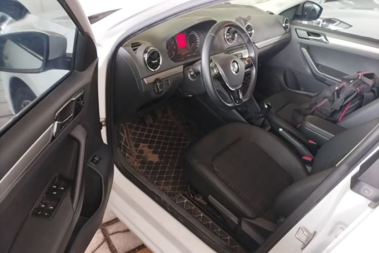 Used Volkswagen Jetta 2019 Dream Edition 1.5L Manual Comfort Version Driver Seat