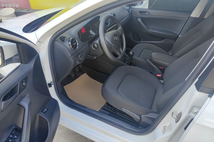 Used Volkswagen Jetta 2019 Dream Edition 1.4L Manual Fashion Version Driver Seat