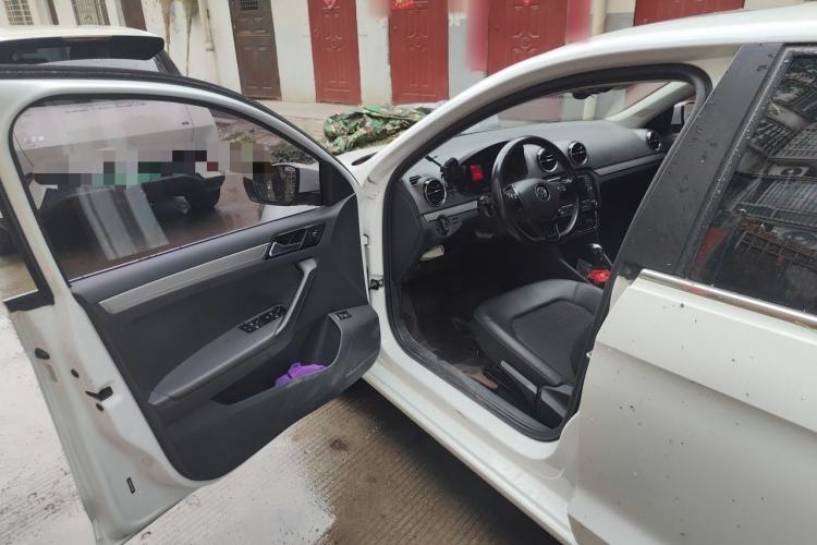 Used Volkswagen Jetta 2019 Dream Edition 1.5L Automatic Comfort Version Driver Seat