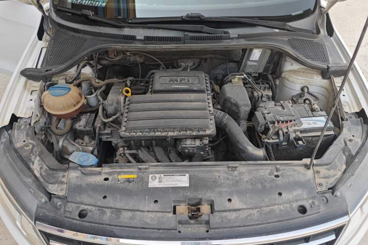 Used Volkswagen Jetta 2019 Dream Edition 1.5L Manual Comfort Version Engine Bay