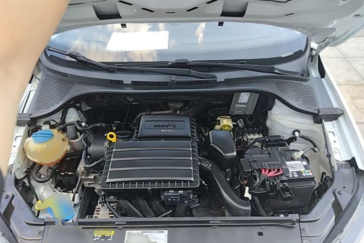 Used Volkswagen Jetta 2019 Dream Edition 1.5L Automatic Fashionable Version Engine Bay