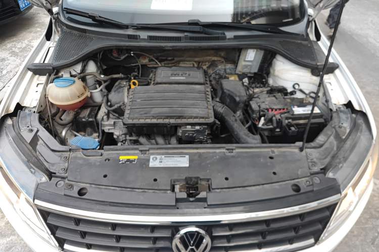 Used Volkswagen Jetta 2019 Dream Edition 1.5L Automatic Fashionable Version Engine Bay