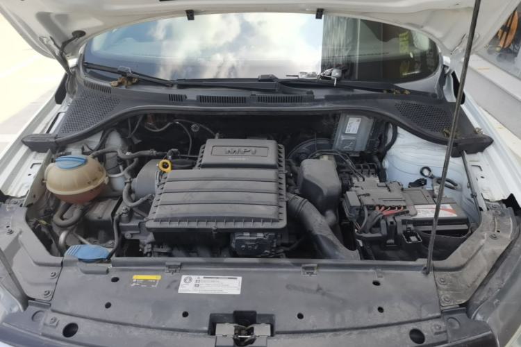 Used Volkswagen Jetta 2019 Dream Edition 1.5L Manual Comfort Version Engine Bay