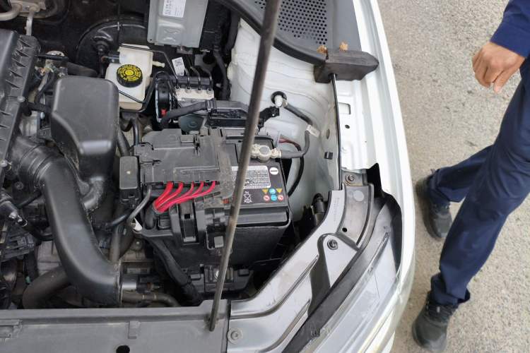 Used Volkswagen Jetta 2019 Dream Edition 1.5L Automatic Fashionable Version Engine Bay Left