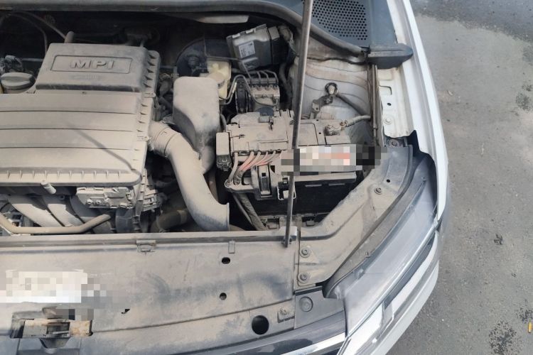 Used Volkswagen Jetta 2019 Dream Edition 1.5L Manual Fashion Version Engine Bay Left