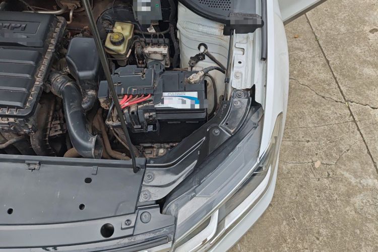 Used Volkswagen Jetta 2019 Dream Edition 1.5L Manual Fashion Version Engine Bay Left