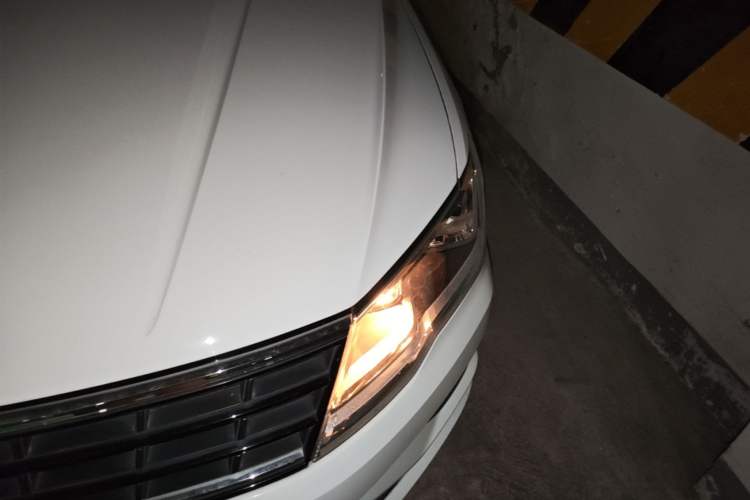 Used Volkswagen Jetta 2019 Dream Edition 1.5L Manual Fashion Version Engine Bay Left