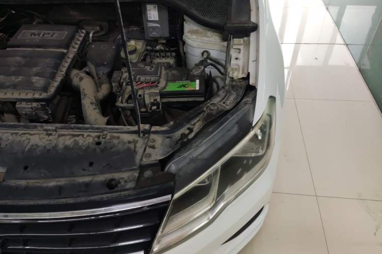 Used Volkswagen Jetta 2019 Dream Edition 1.5L Manual Fashion Version Engine Bay Left