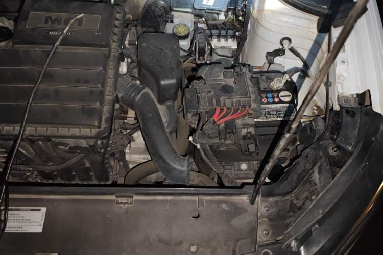 Used Volkswagen Jetta 2019 Dream Edition 1.4L Manual Fashion Version Engine Bay Left