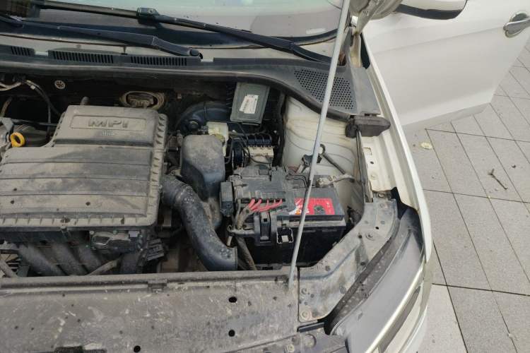 Used Volkswagen Jetta 2019 Dream Edition 1.4L Manual Fashion Version Engine Bay Left