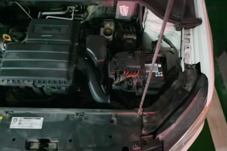 Used Volkswagen Jetta 2019 Dream Edition 1.4L Manual Fashion Version Engine Bay Left