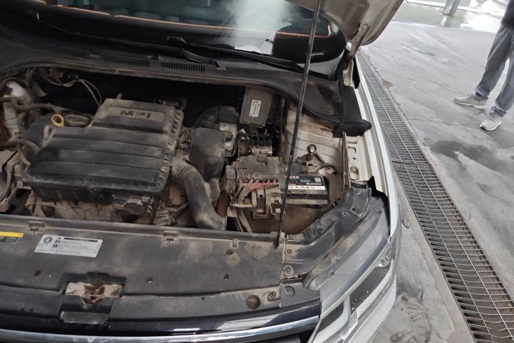 Used Volkswagen Jetta 2019 Dream Edition 1.4L Manual Fashion Version Engine Bay Left