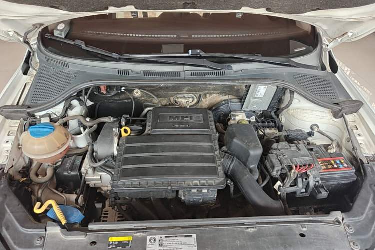 Used Volkswagen Jetta 2019 Dream Edition 1.5L Automatic Fashionable Version Engine Bay