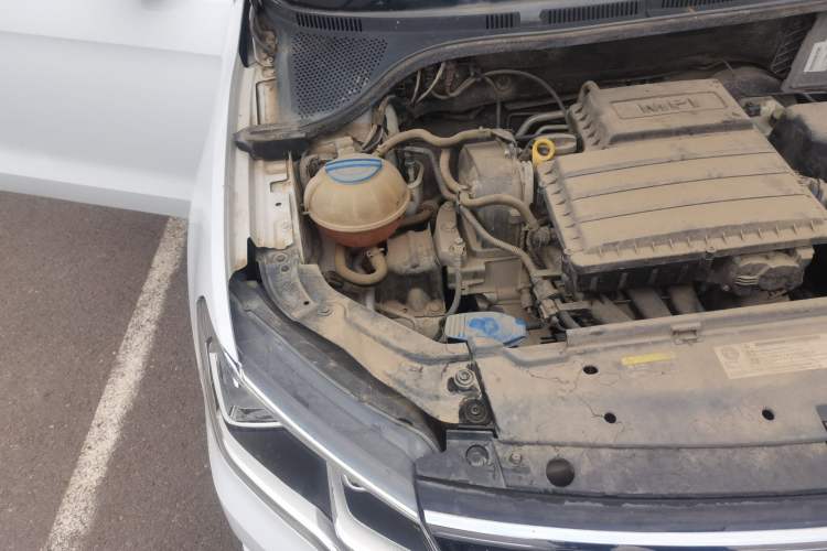 Used Volkswagen Jetta 2019 Dream Edition 1.4L Manual Fashion Version Engine Bay Right