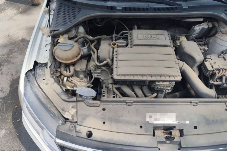 Used Volkswagen Jetta 2019 Dream Edition 1.5L Manual Fashion Version Engine Bay Right