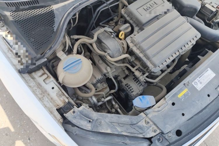 Used Volkswagen Jetta 2019 Dream Edition 1.4L Manual Fashion Version Engine Bay Right