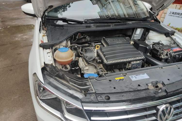 Used Volkswagen Jetta 2019 Dream Edition 1.5L Automatic Comfort Version Engine Bay Right