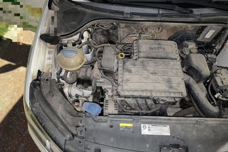 Used Volkswagen Jetta 2019 Dream Edition 1.4L Manual Fashion Version Engine Bay Right