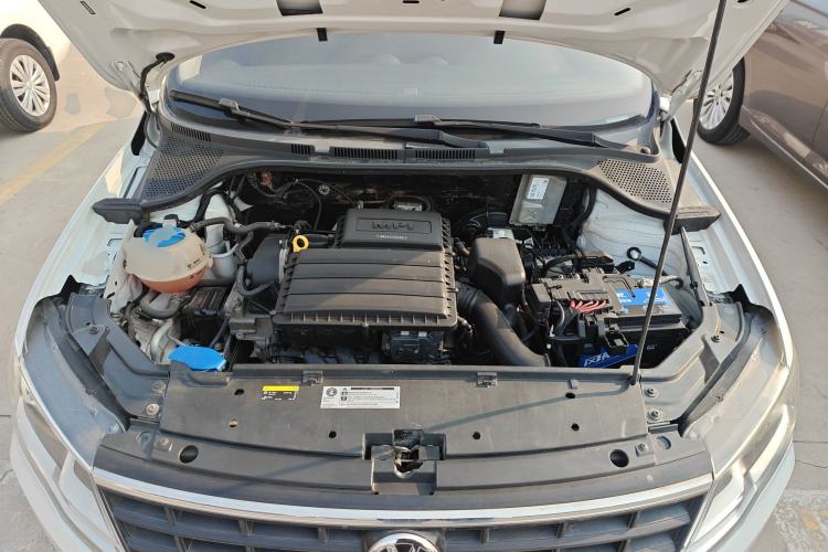 Used Volkswagen Jetta 2019 Dream Edition 1.5L Automatic Fashionable Version Engine Bay