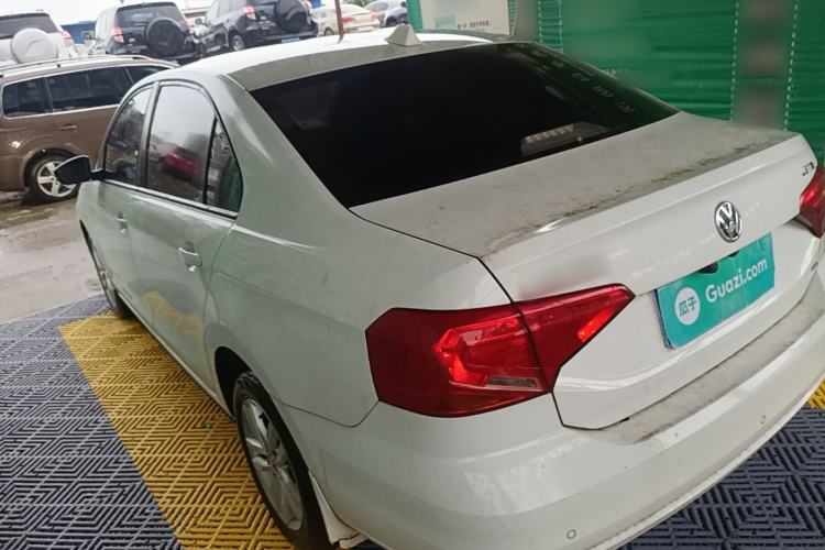 Used Volkswagen Jetta 2019 Dream Edition 1.5L Automatic Fashionable Version Exterior 2